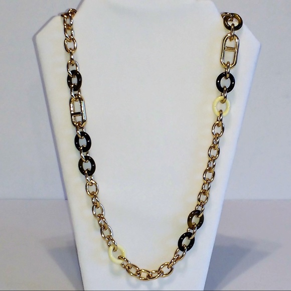 Banana Republic Gold Link Necklace - Picture 1 of 7